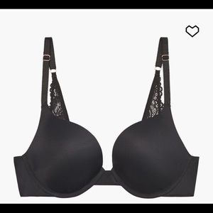 Rihanna Savage x Fenty Push up Bra